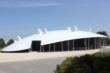 Pavillon événementiel à Brest (29) - exemple de ralisations de Charpentes bois  lamell-coll